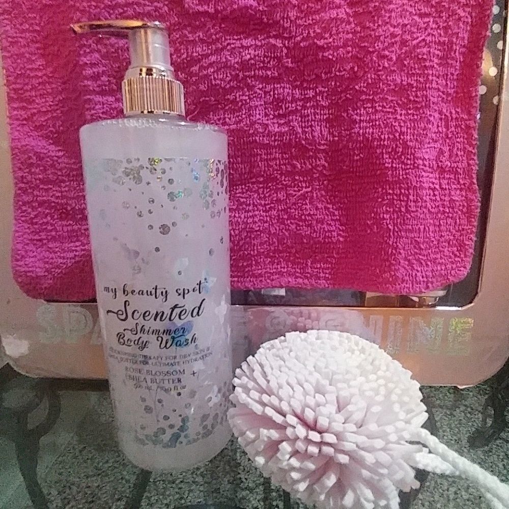 Rose blossom shea butter body wash